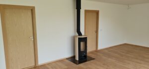 Elementmaja LTL120 elutuba kaminaga – valmis siseviimistlus