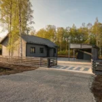 LTL120 elementmaja Arukülas koos varjualuse ja avara hooviga